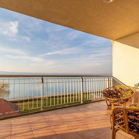 Appartamento Kék Hullám Apartman Siófok Esterno foto