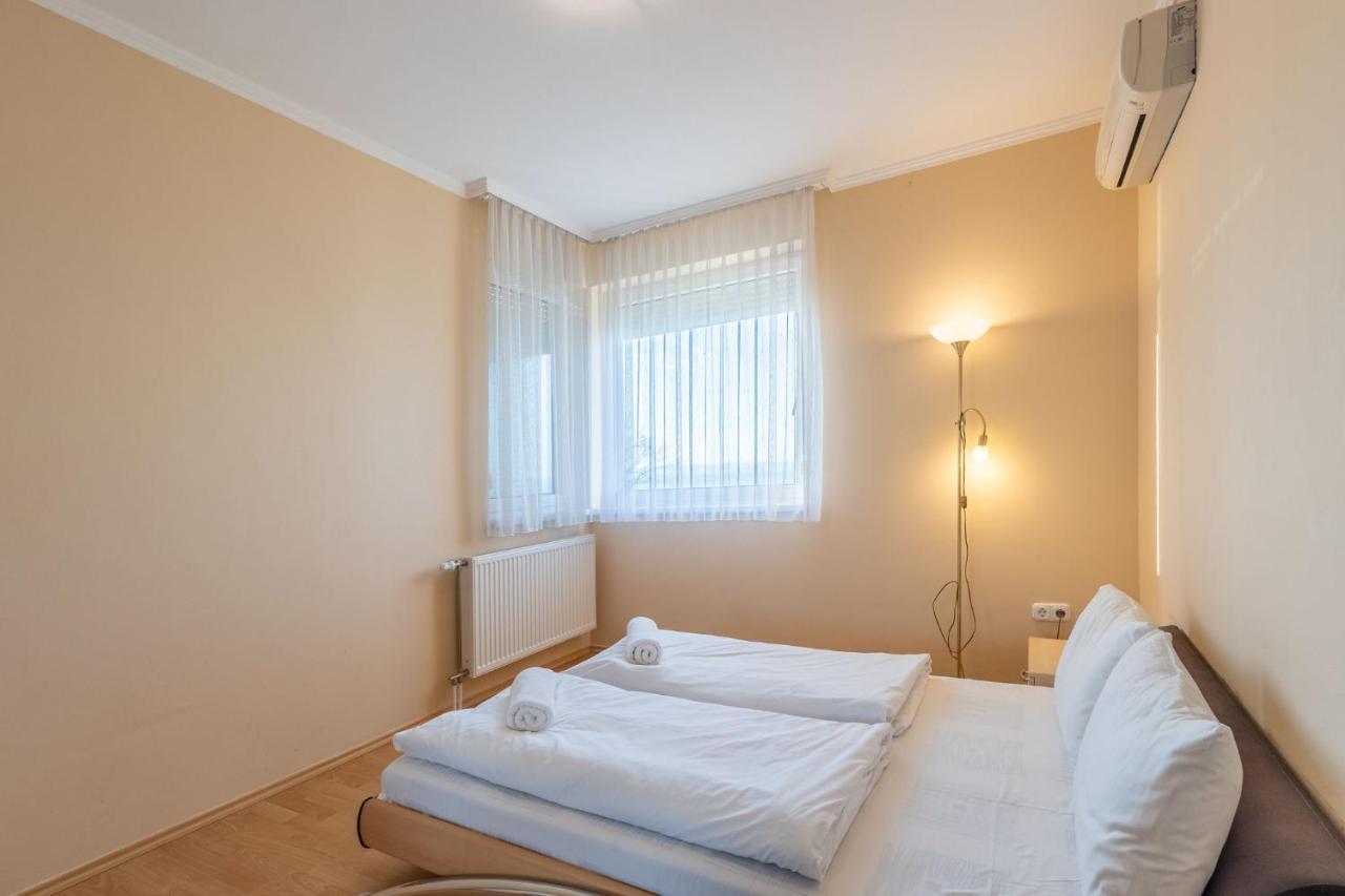 Appartamento Kék Hullám Apartman Siófok Esterno foto